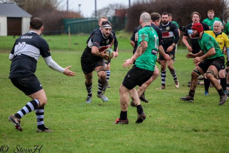 Quins on the attack (Steve Howells)